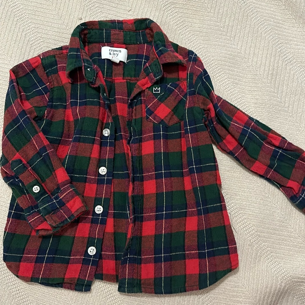Crown and Ivy Button Up
